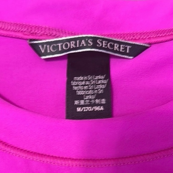Victoria’s Secret Sweat On Point Crew Bali Orchid Pink Tee size M NWOT - Picture 2 of 4
